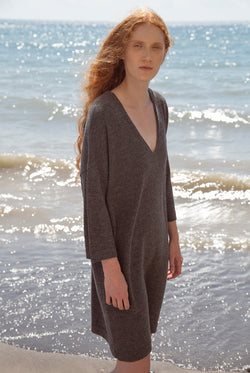 V DRESS charcoal